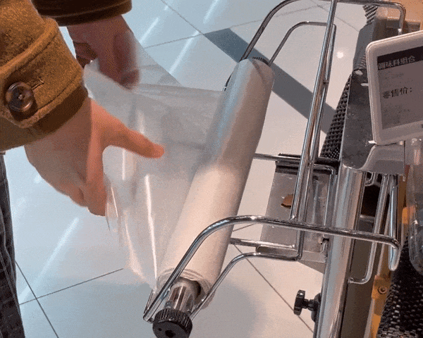 超市的免费塑料袋 别再扯回家用了!用错等于投毒(图)