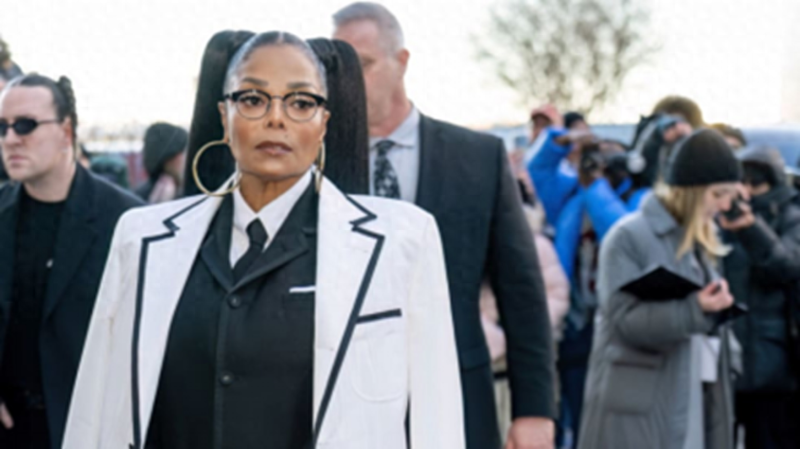 杰克逊妹妹质疑哈里斯身世遭围怼抨击,发表违心道歉(图)