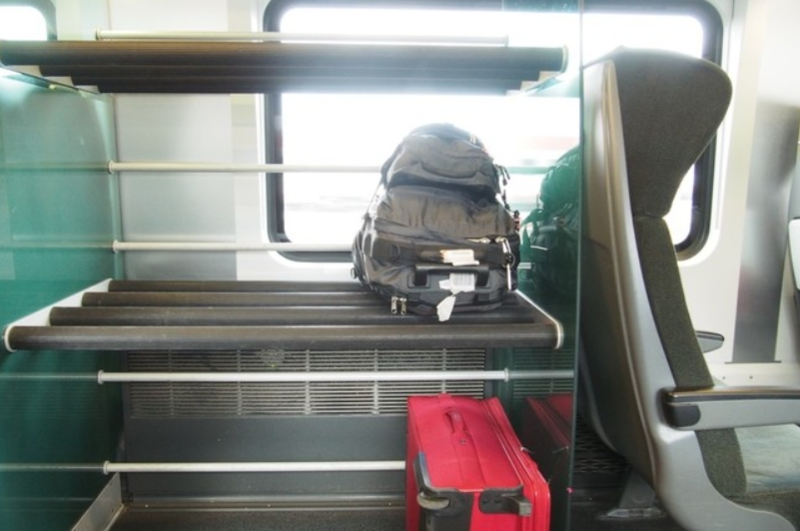 日本警方在新干线逮捕赴日十几次的中国“游客”(图)