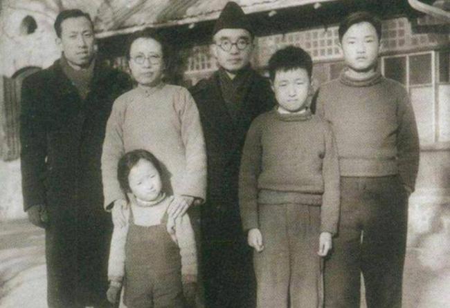 朱自清长子被执行死刑33年后，换来四个字