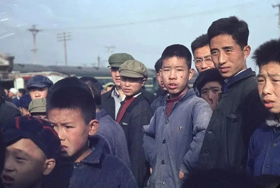 法国姑娘拍摄1966年的北京，“特殊”年代里的珍贵瞬间