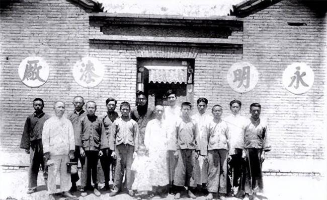 旧中国真一穷二白？万吨巨轮飞机已能造....