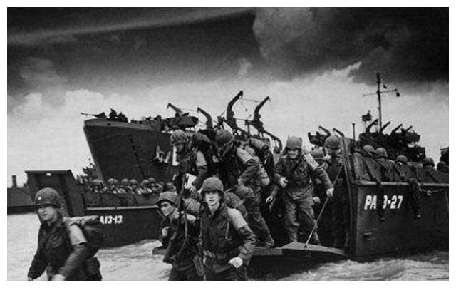 二战最萌身高差：1.6米英国兵抓到2.3米德国兵