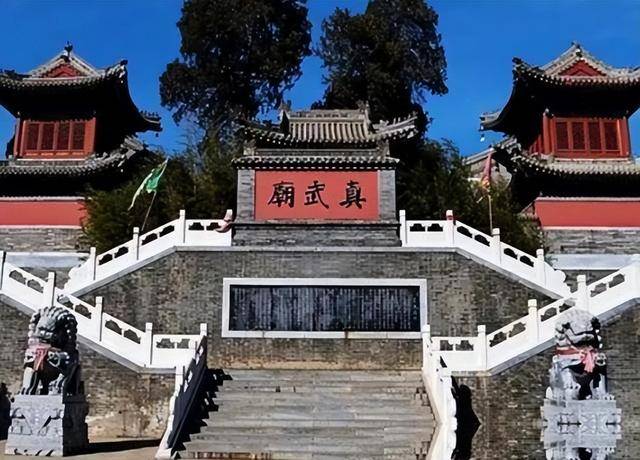 憋屈的国宝：七千斤名玉打造，却装了300年咸菜