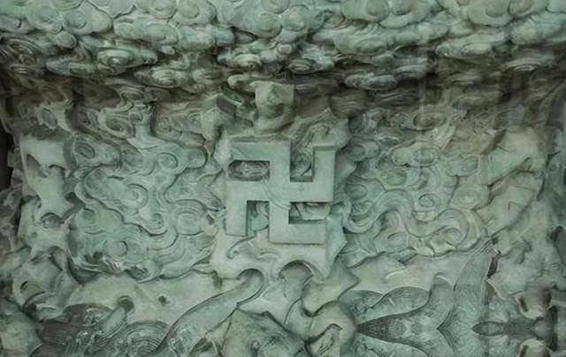 憋屈的国宝：七千斤名玉打造，却装了300年咸菜