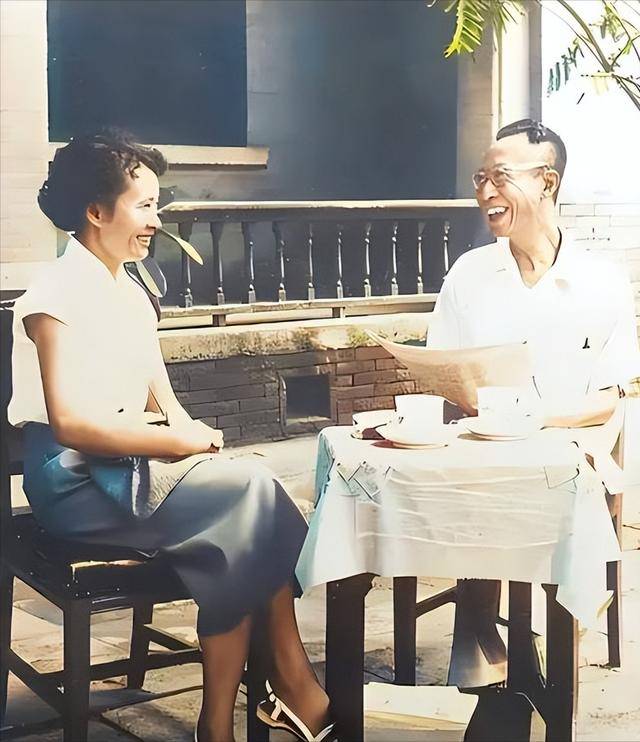 溥仪被押到苏联后体检 “龙体”有严重先天缺陷