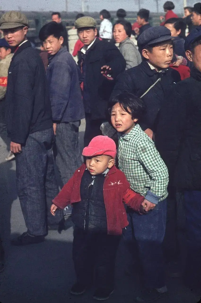法国姑娘拍摄1966年的北京，“特殊”年代里的珍贵瞬间