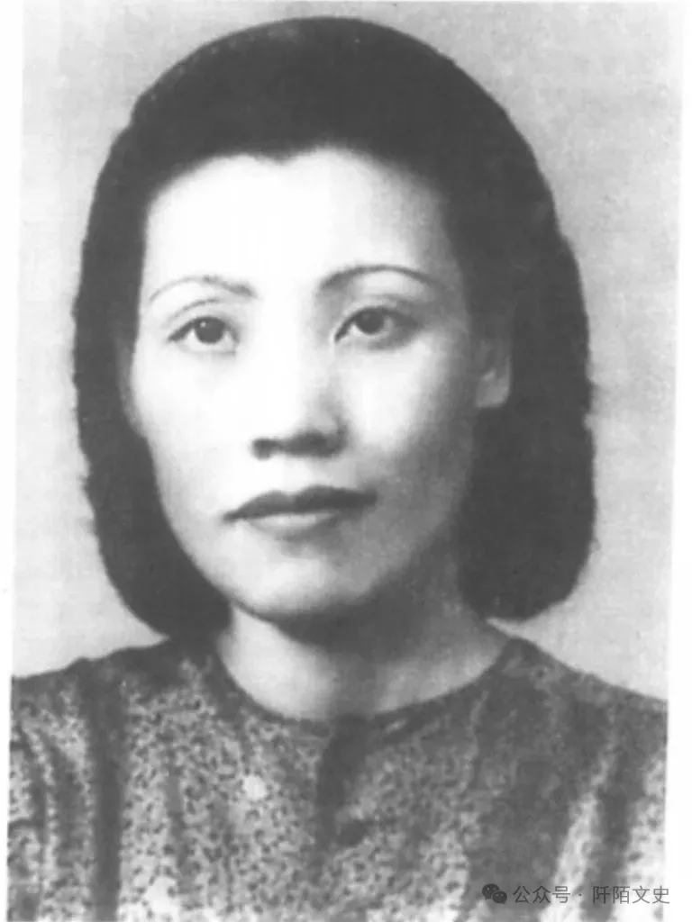 她15岁嫁给强暴自己的人 5次婚姻 活成火凤凰