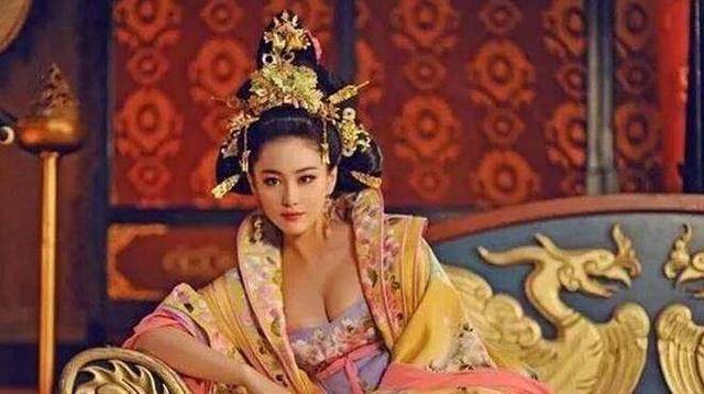 一代宠妃两次拒当皇后，见证五代兴衰，结局悲惨