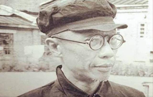 溥仪被押到苏联后体检 “龙体”有严重先天缺陷