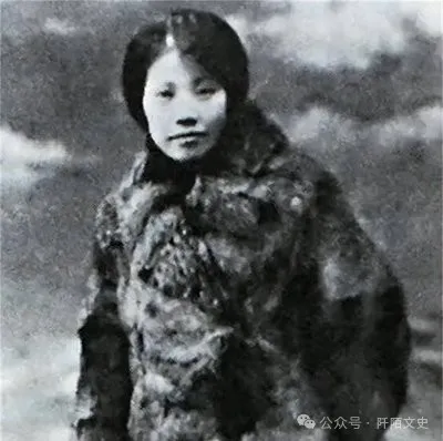 她15岁嫁给强暴自己的人 5次婚姻 活成火凤凰