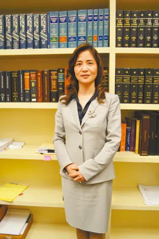 上百名中国富人遭殃 美华人律师卷走5000万美金