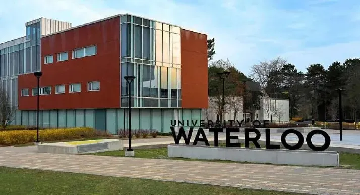 滑大中国留学生小哥崩溃 不想和同胞交朋友