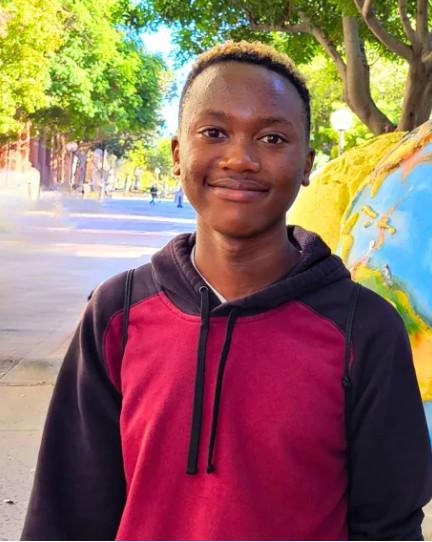 加州奥克兰市18岁乌干达移民子弟赫姆斯·阿特格卡。(取自X平台)