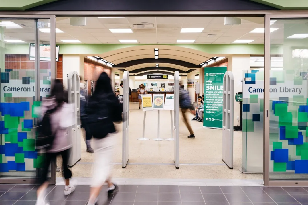 在加国阿伯塔大学上学，真是一种魔幻的体验