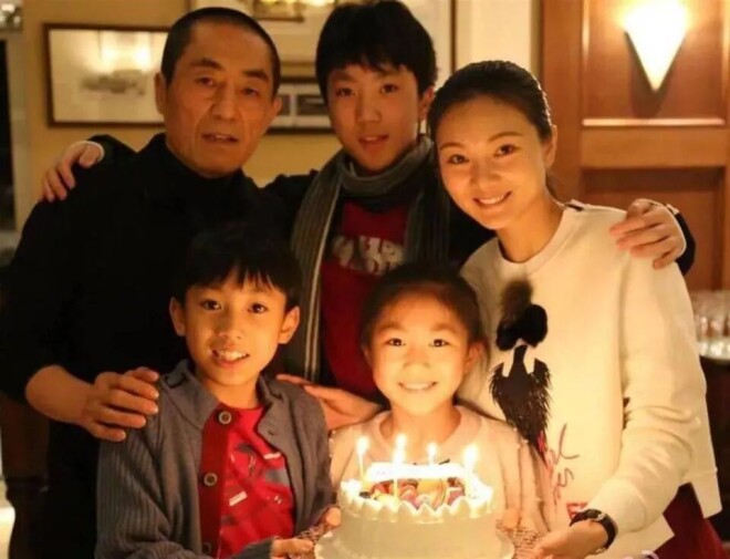 她长得太美被导演占为己有 25岁生3个孩子（配图3）