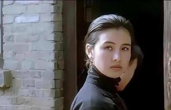 90年代的内地王祖贤，年轻时超美 患病后发胖