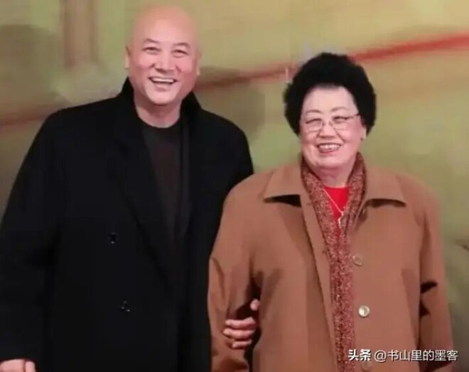 难怪放弃遗产！陈丽华去世半年 迟重瑞现状曝光（配图7）