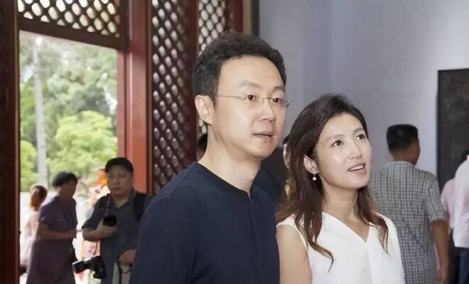 原来他俩已离婚：一个未再娶 一个嫁同行生子（配图14）
