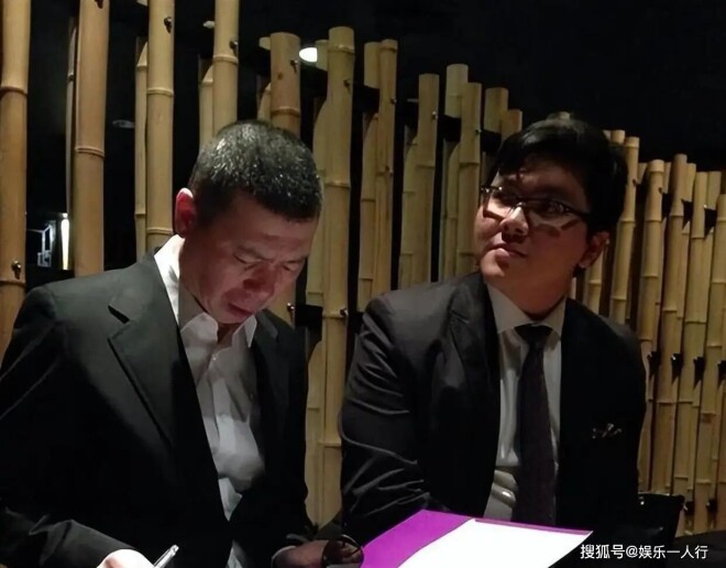 唐国强74岁还在横店拍短剧？俩儿子皆有障碍（配图5）