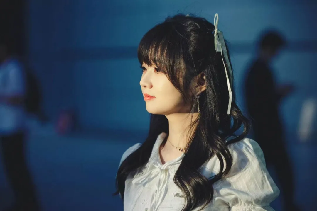 战鹰：一个围棋天才少女的“滑落”