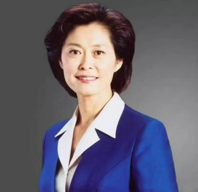 敬一丹被曝抢救一个多月去世？悼念人紧急删帖