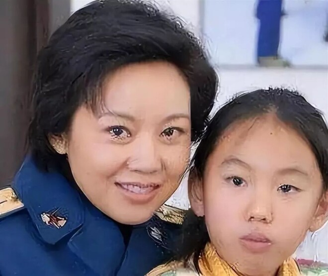 宁愿净身出户也要与闫妮离婚 邹伟现在怎么样了?（配图12）