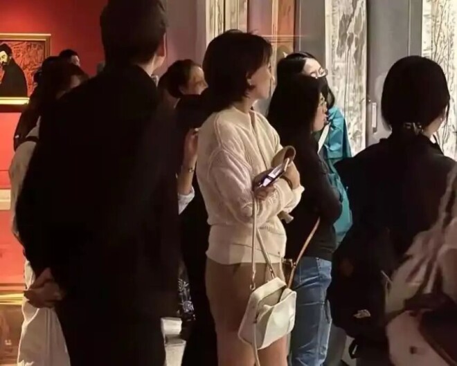 52岁董卿和老公国庆罕同框 关系亲密破离婚传闻（配图2）
