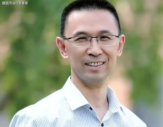 54岁海霞近况：告别《新闻联播》 嫁清华教授（配图4）