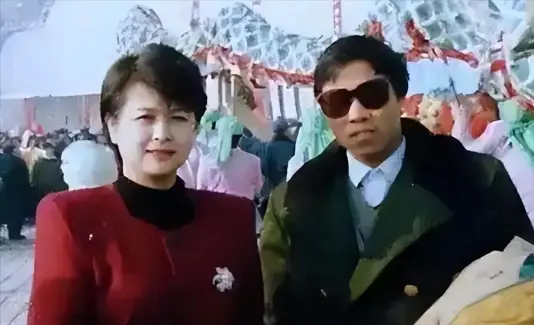 原来她早已去世！退休5个月在美国儿子家中离世，只留下26字遗言