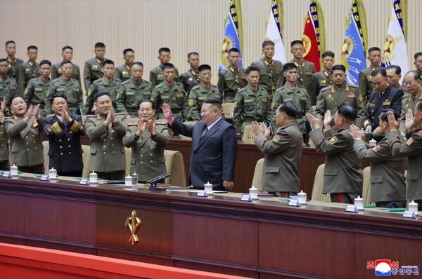 ▲▼金正恩於22日至23日，在首都平壤親自主持了「朝鮮人民軍第三次連長大會」。（圖／取自朝中社）
