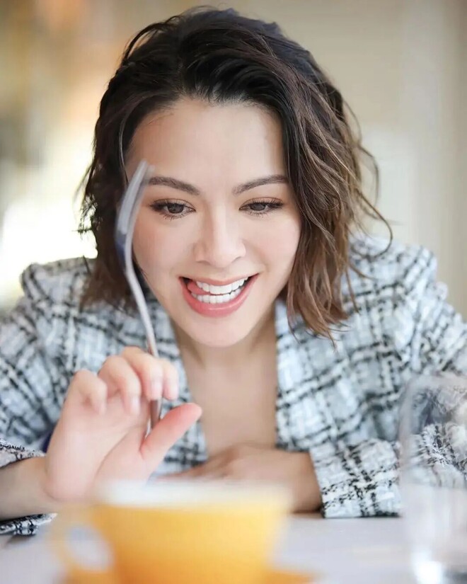 香港知名女歌手传秘婚近一年 嫁足球队班主（配图4）