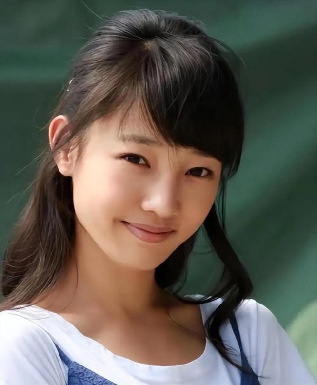 被爆第二次离婚，她做人做事又争又抢