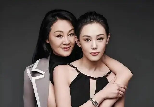 王姬现在的生活：人在美国 女儿女婿留北京老房（配图5）