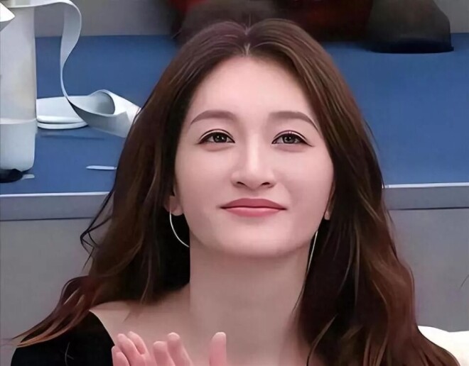 李小冉离婚后亮相脸惨白 她丁克11年有她的道理（配图4）