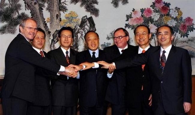 中俄20年共识一夜清零，俄国掀桌，北京没法接