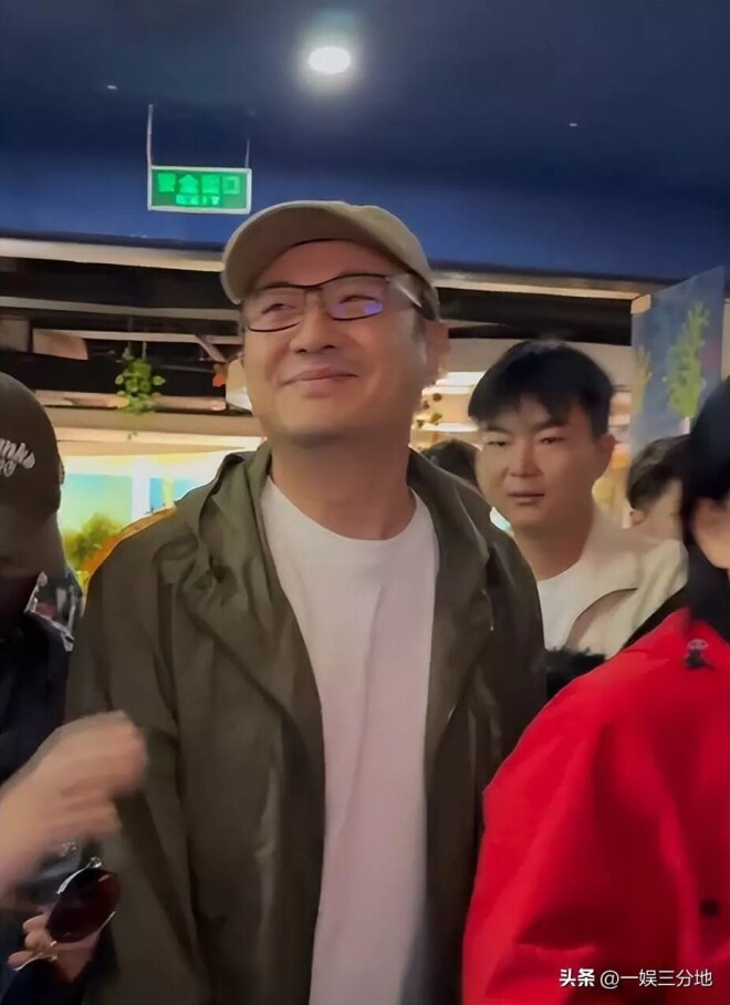 北京偶遇沈腾一家 儿子眼小胖的满脸堆肉（配图35）