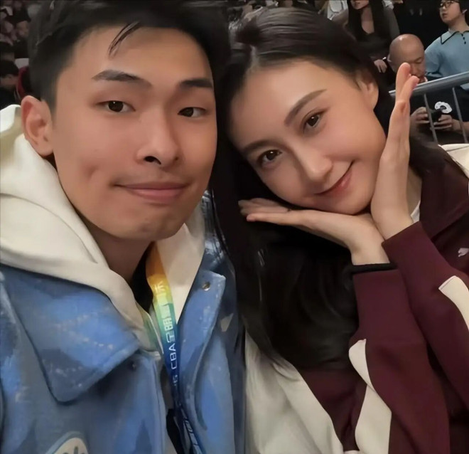 原来他是水均益女婿 与老婆清华结缘相差七岁（配图2）
