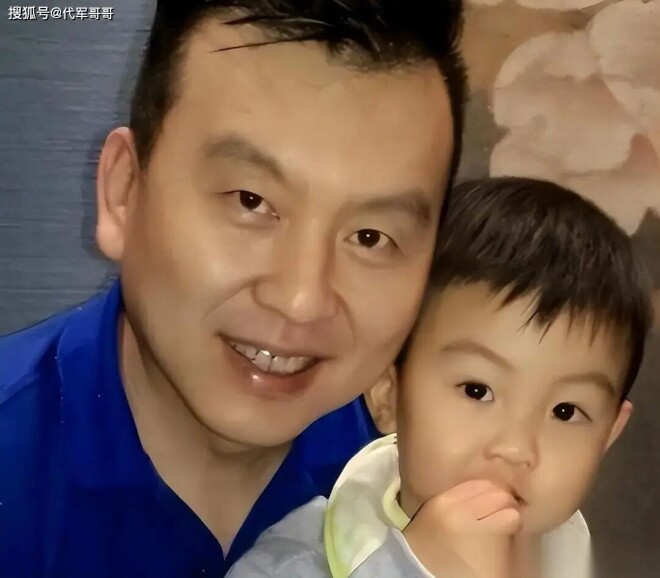 央视名嘴张泽群曾生有一子 今退休独居让人唏嘘（配图3）