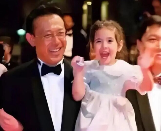 姜文：我的女儿世界第一美 看到照片后没说谎（配图6）