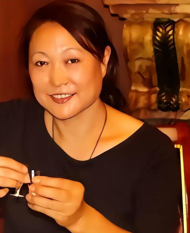 女排首任队长弃官下海，北京有楼女儿是国际超模
