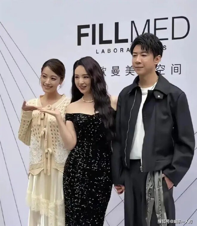 董璇张维伊同框状态大变：他剪发去油 她显老（配图3）