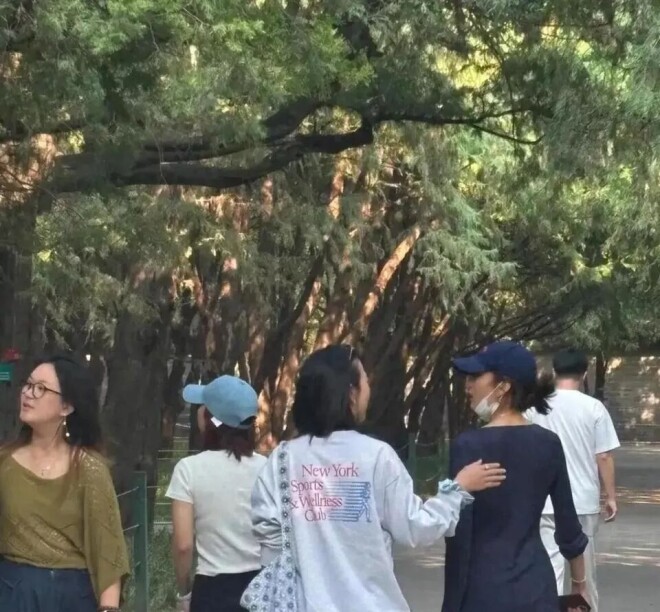 北京偶遇29岁孙千 比例超好腿长臀线高（配图1）