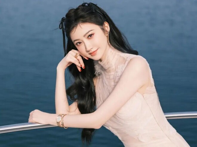 景甜出事后 人们发现：美貌从来都是顶级资源（配图1）