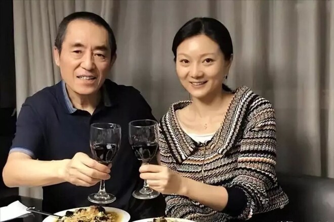 76岁张艺谋尽显老态 44岁陈婷布局后路（配图18）