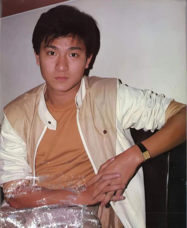 央媒发文，高调官宣刘德华新身份