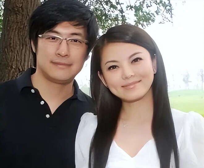 让李湘怀二胎的那个男人竟还给她留下了一手好牌（配图9）