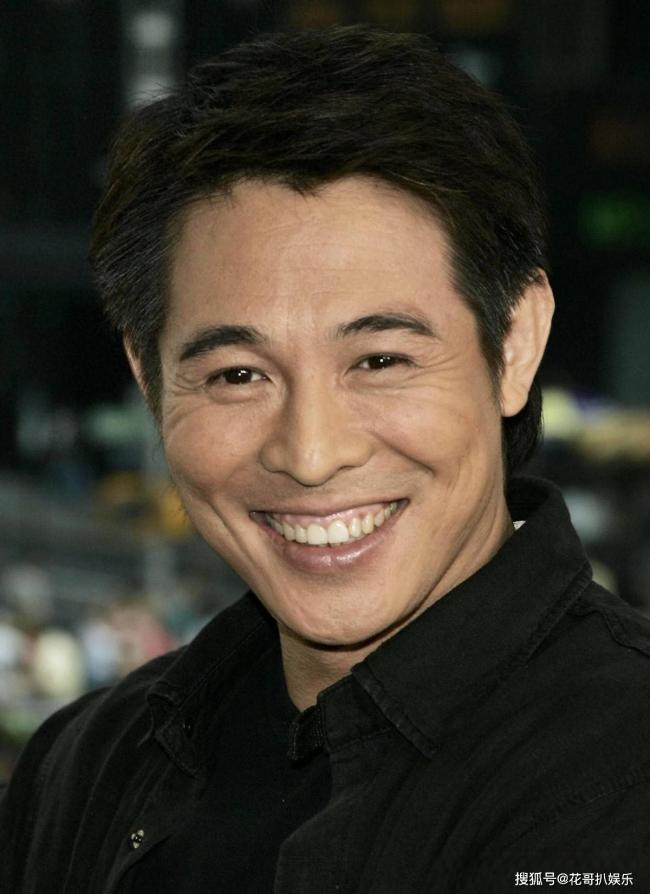 向太揭秘港圈男神冻龄 靠的不是自律是狠活