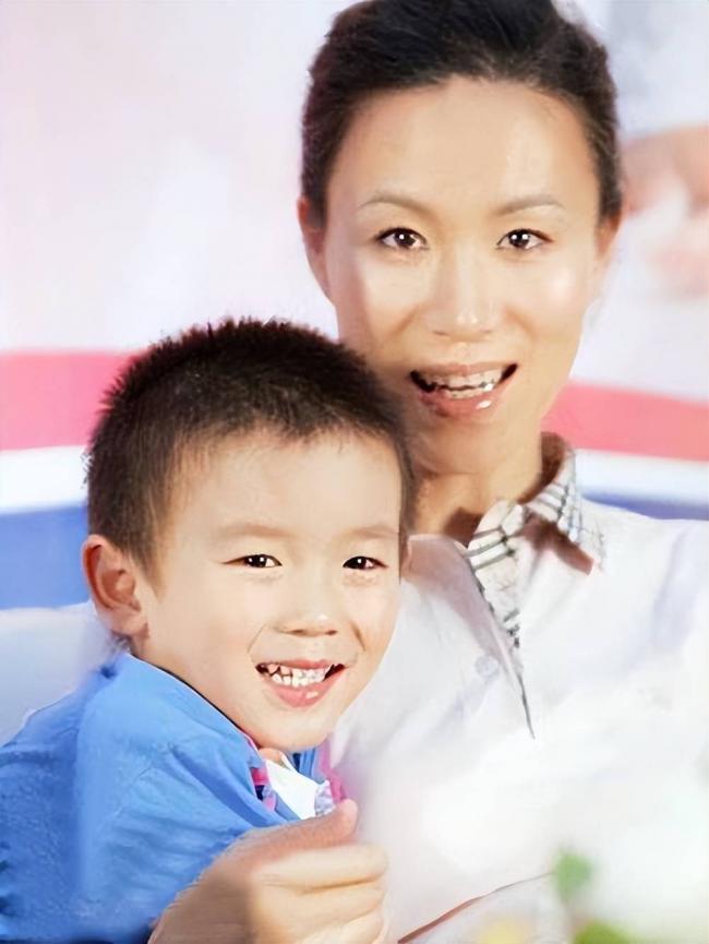 葛菲也没想到，她的儿子如今成了国家队的王牌