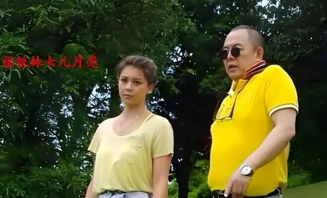 张铁林女儿定居英国 精通四国语言却不会说中文（配图10）